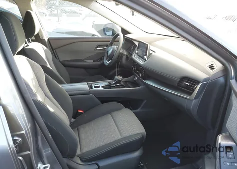 2021 Nissan Rogue Sv Intelligent Awd z USA, uszkodzony, nr VIN 5N1AT3BB1MC769408